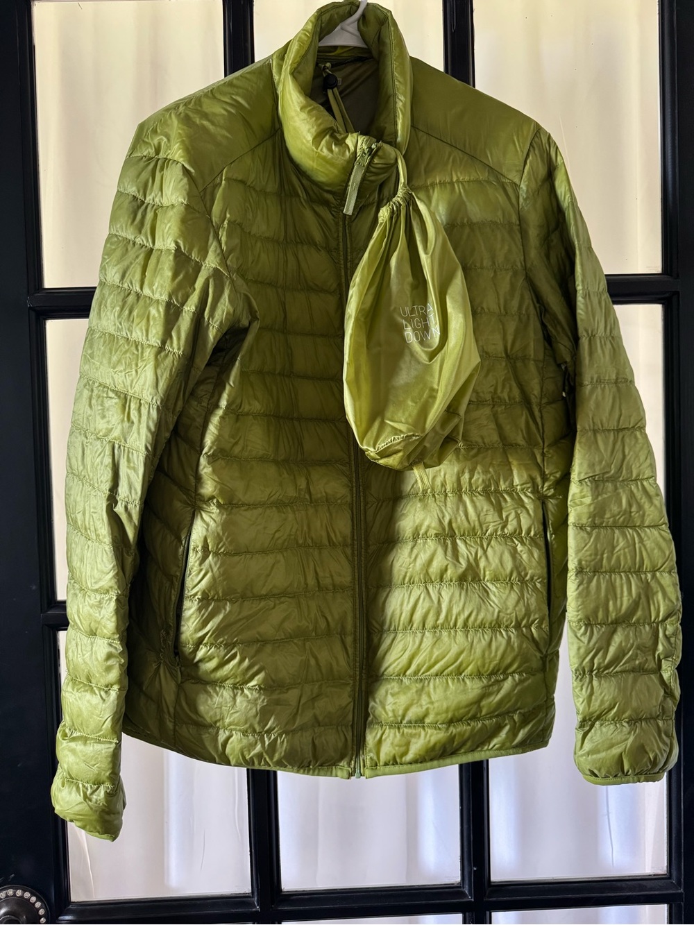 UNIQLO Ultra Light Down Packable PufferJacket with Pouch - Y2K Lime Green Sz M
